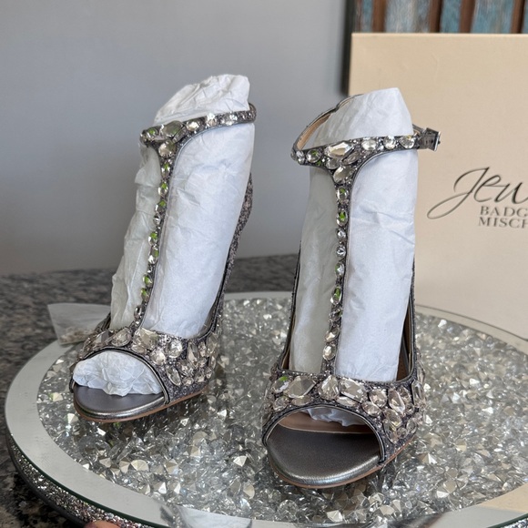 Badgley Mischka Silver Crystal T‑Strap Glitter Heels NEW 8.5 - Picture 5 of 14